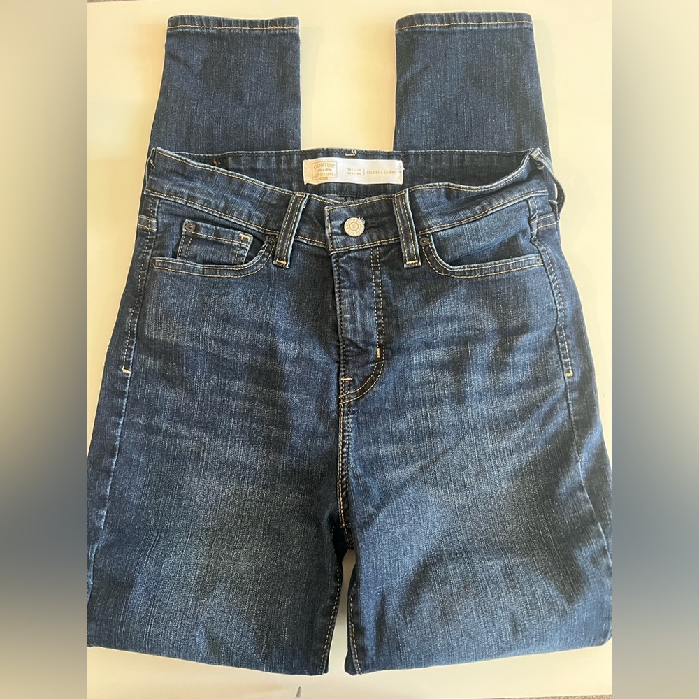 Levi’s High Rise Skinny